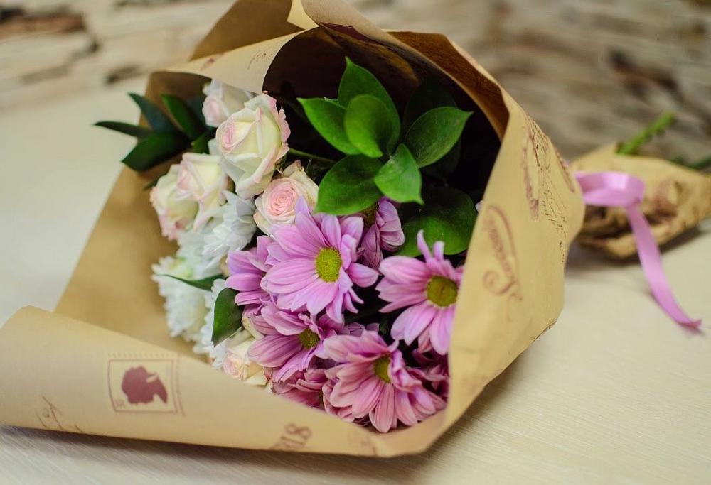 Букет цветов из: Розы и Хризантемы в Владимировке