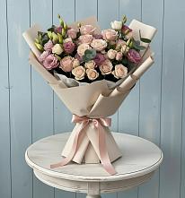 Букет цветов из:  Розы и Лизиантусы в Владимировке