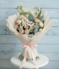 Букет цветов из:  Розы и Лизиантусы в Владимировке
