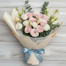 Букет цветов из:  Лизиантусы в Владимировке