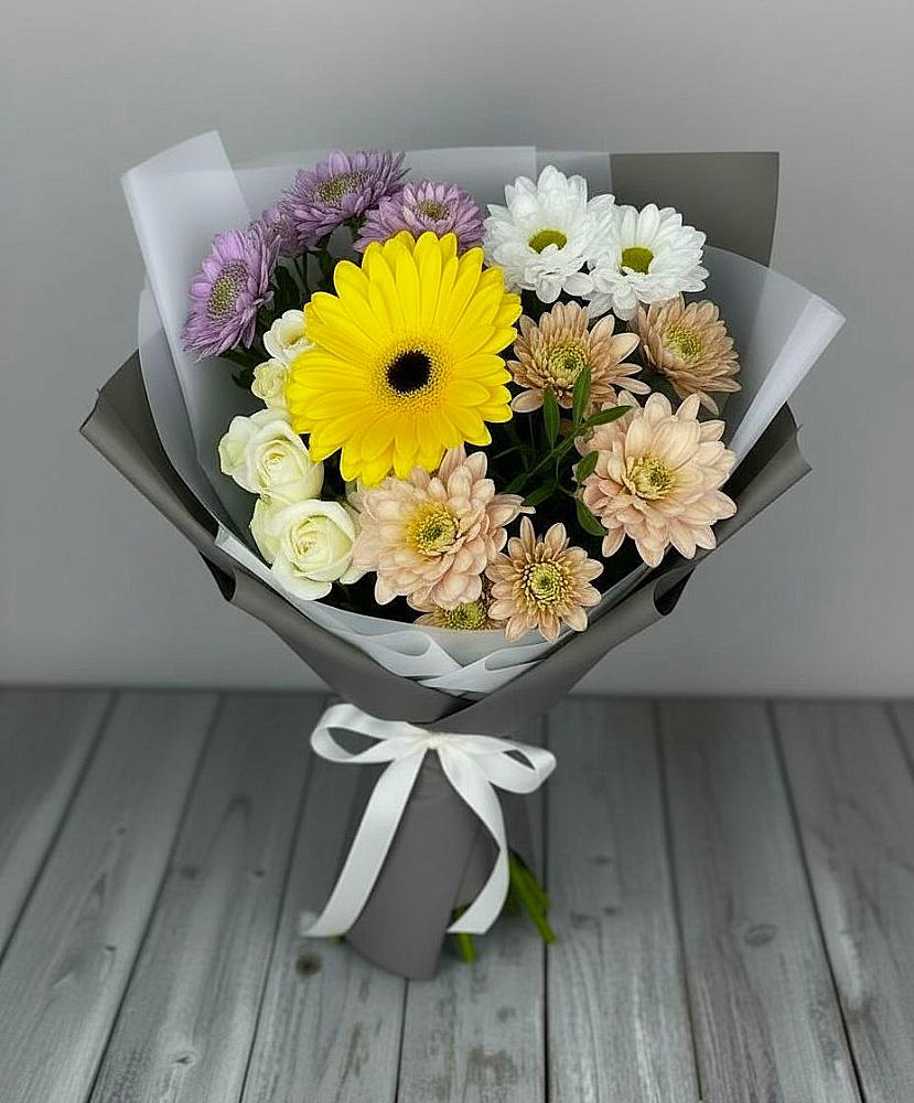 Букет цветов из: Розы, Герберы и Хризантемы в Владимировке