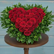 Цветочная композиция из Розы в виде сердца в Владимировке