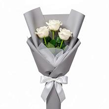 Букет 3 белые розы в Владимировке