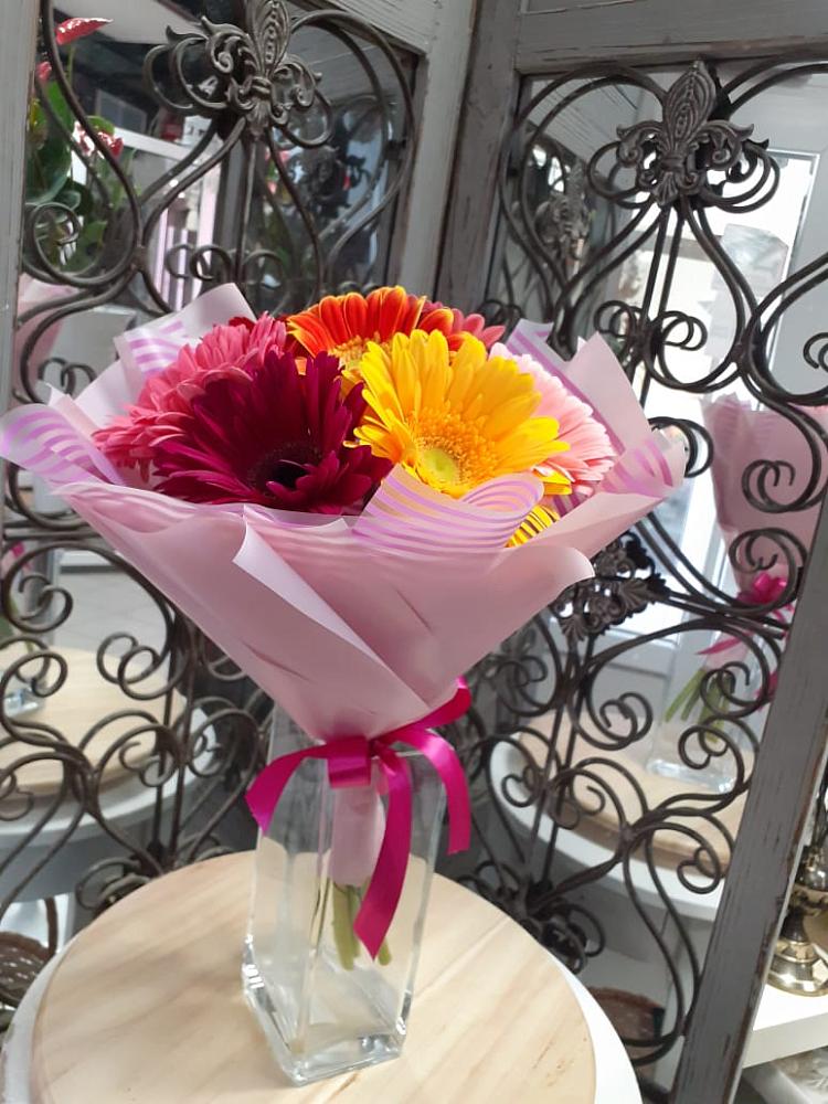 Букет цветов из: Герберы в Владимировке