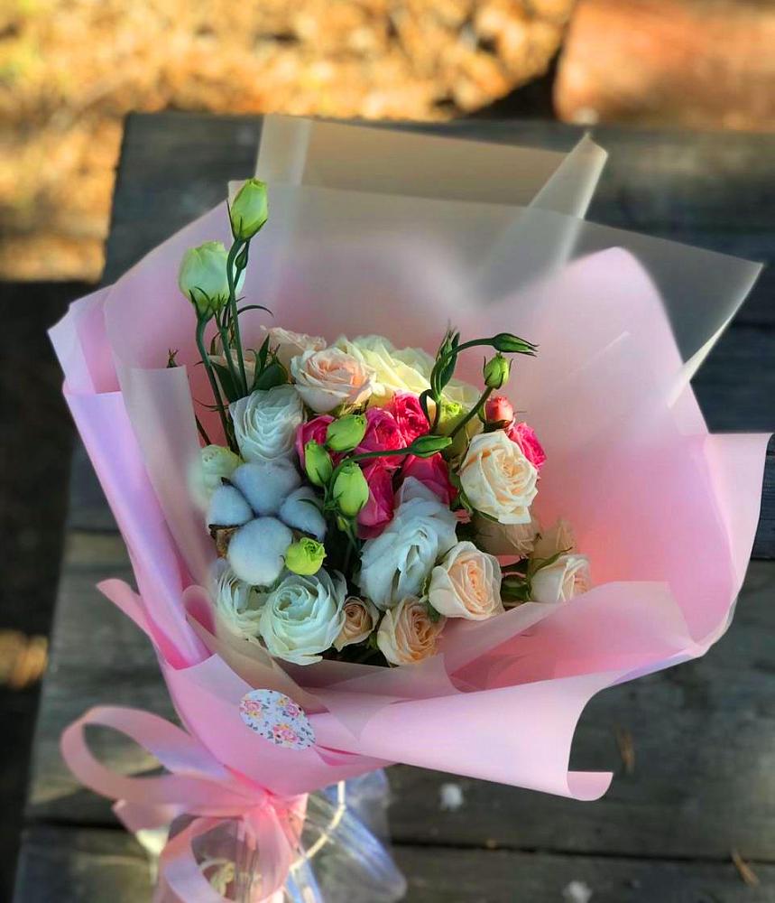 Букет цветов из: Розы и Лизиантусы в Владимировке