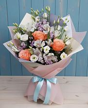 Букет цветов из:  Лизиантусы, Розы, Альстромерии и Гипсофила в Владимировке