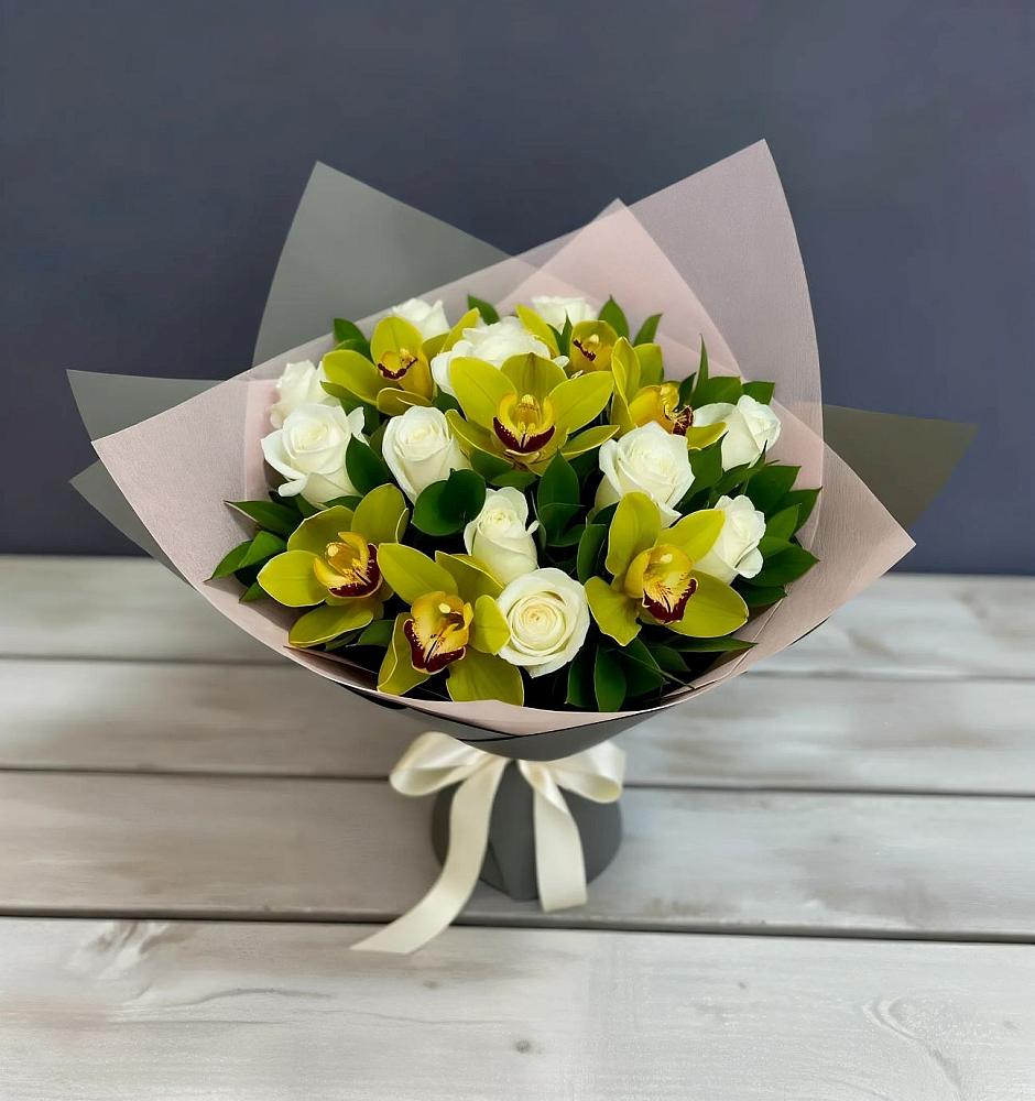 Букет цветов из: Орхидеи и Розы в Владимировке