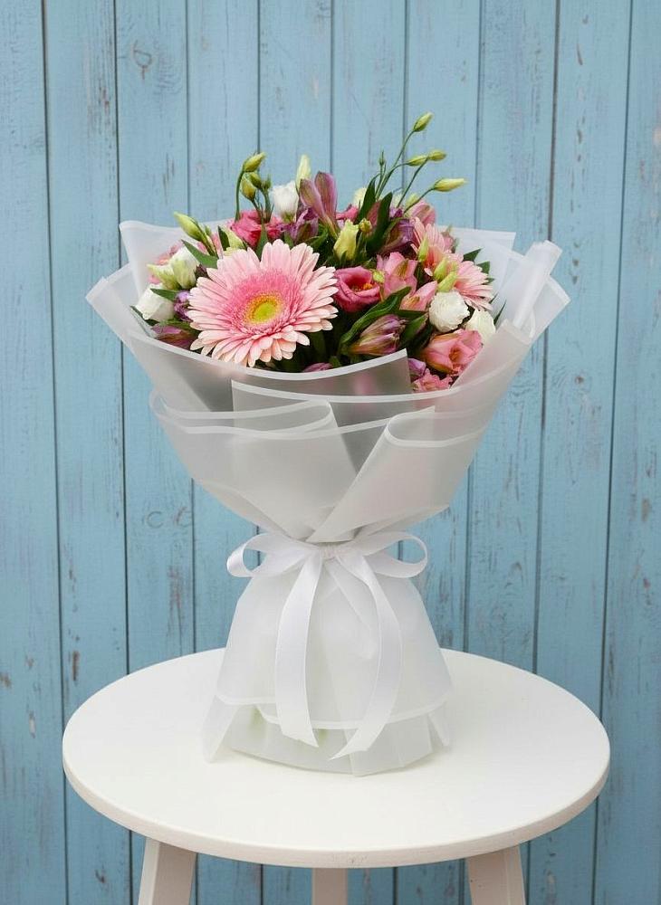 Букет цветов из: Герберы, Альстромерии и Лизиантусы в Владимировке