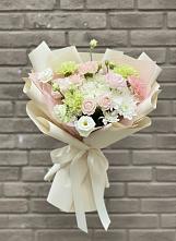Букет цветов из:  Гвоздики, Розы, Лизиантусы и Хризантемы #REPLACE_PRED# Владимировке