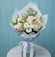 Букет цветов из:  Розы и Лизиантусы в Владимировке
