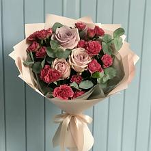Букет цветов из:  Гвоздики и Розы в Владимировке