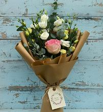 Букет цветов из:  Розы и Лизиантусы в Владимировке
