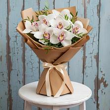 Букет цветов из:  Орхидеи и Розы в Владимировке